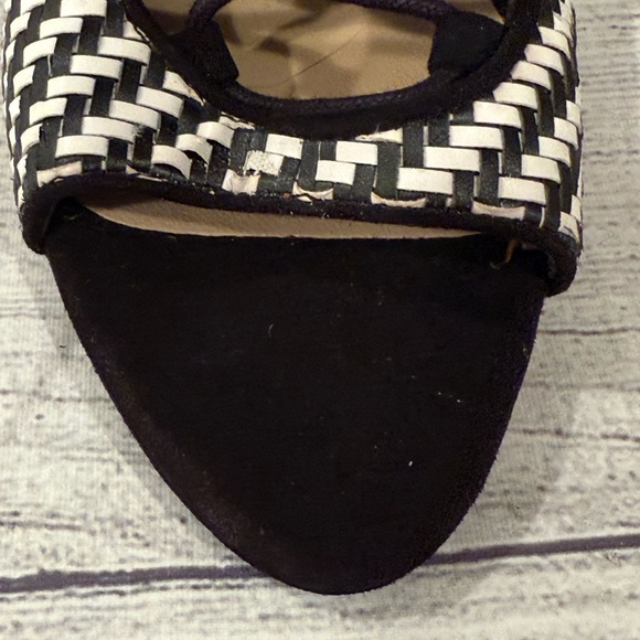 ZARA Elegant Black and White Chevron Heels/size 7 - Picture 4 of 9